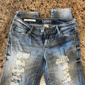 Decree skinny jeans distressed size 11